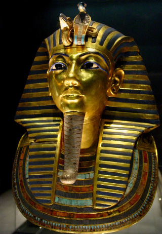 The mask of Tutankhamun’s mummy.